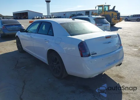 2014 Chrysler 300 300S z USA, uszkodzony, nr VIN 2C3CCAGG2EH366014